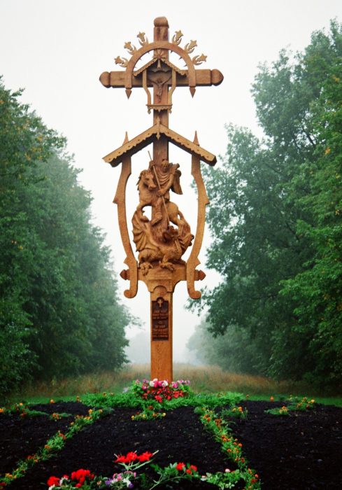 Kryžius, Šv. Jurgis Prienų miesto globėjas, H-5.7m, Lietuva.jpg (Large)